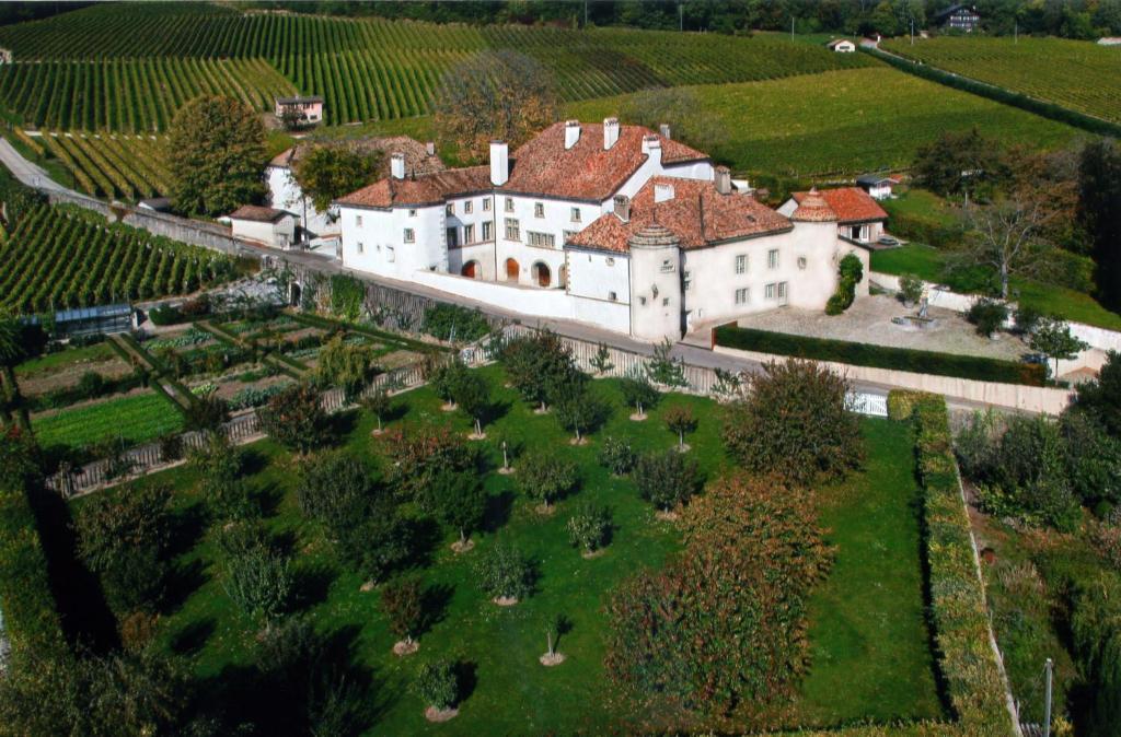 Chateau Le Rosey Hotel Nyon Exterior photo